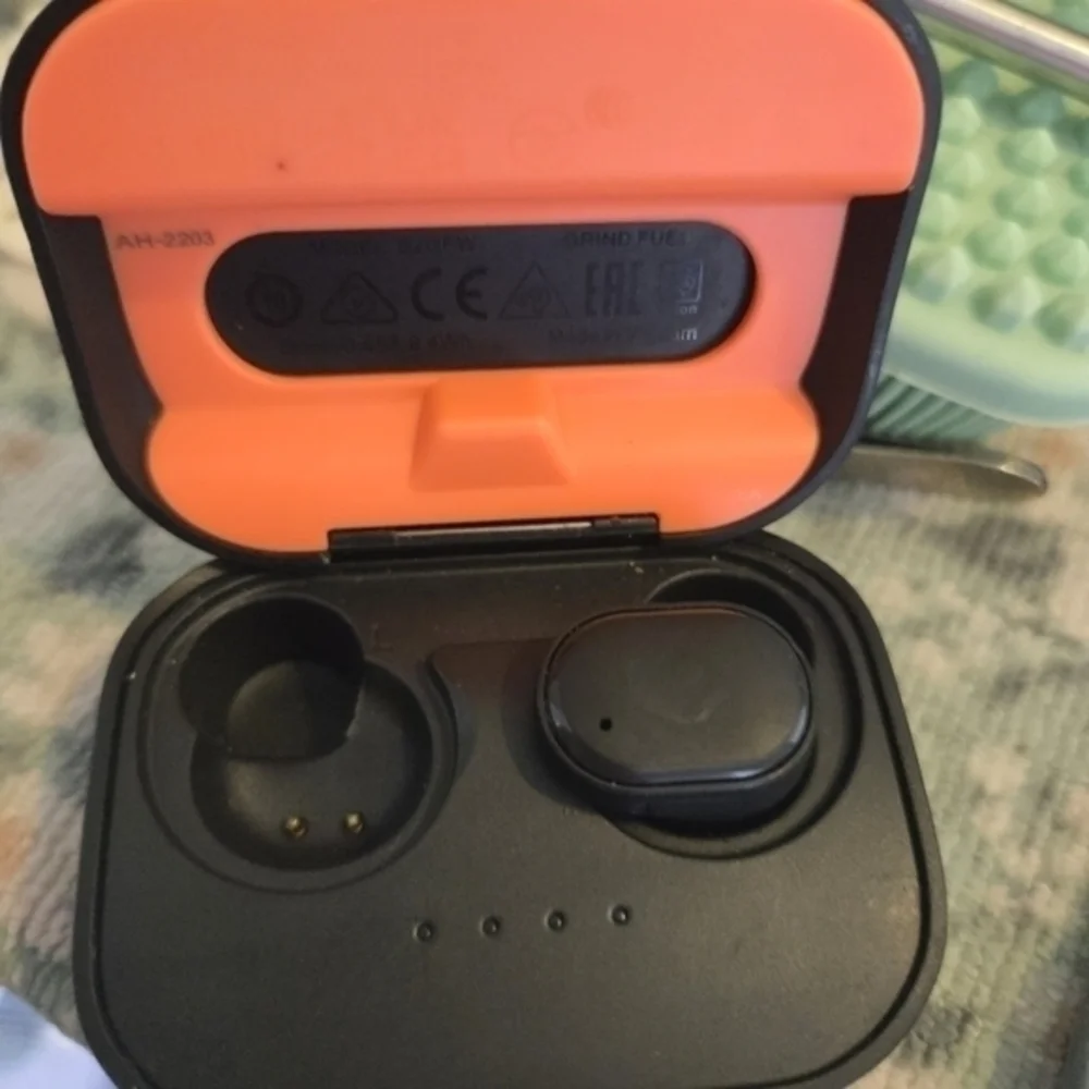 Skullcandy Grind Fuel Charging Case